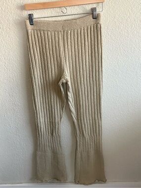 Women’s Ribbed Knit Flare Bottoms in Beige